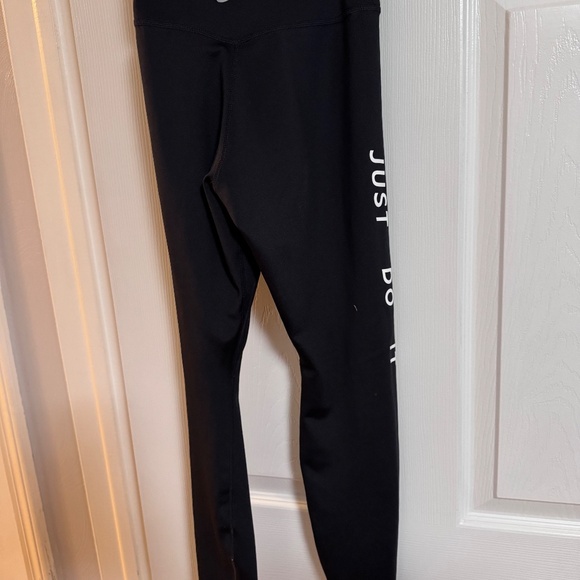 Nike leggings - Picture 2 of 2